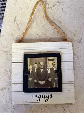NWT MUD PIE Whitewash Hanging Photo Frame Distressed Rope- 'The Guys' Nautical